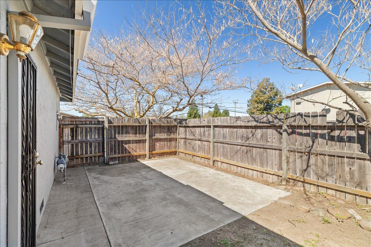 360 Park Ave, Manteca, CA 95337