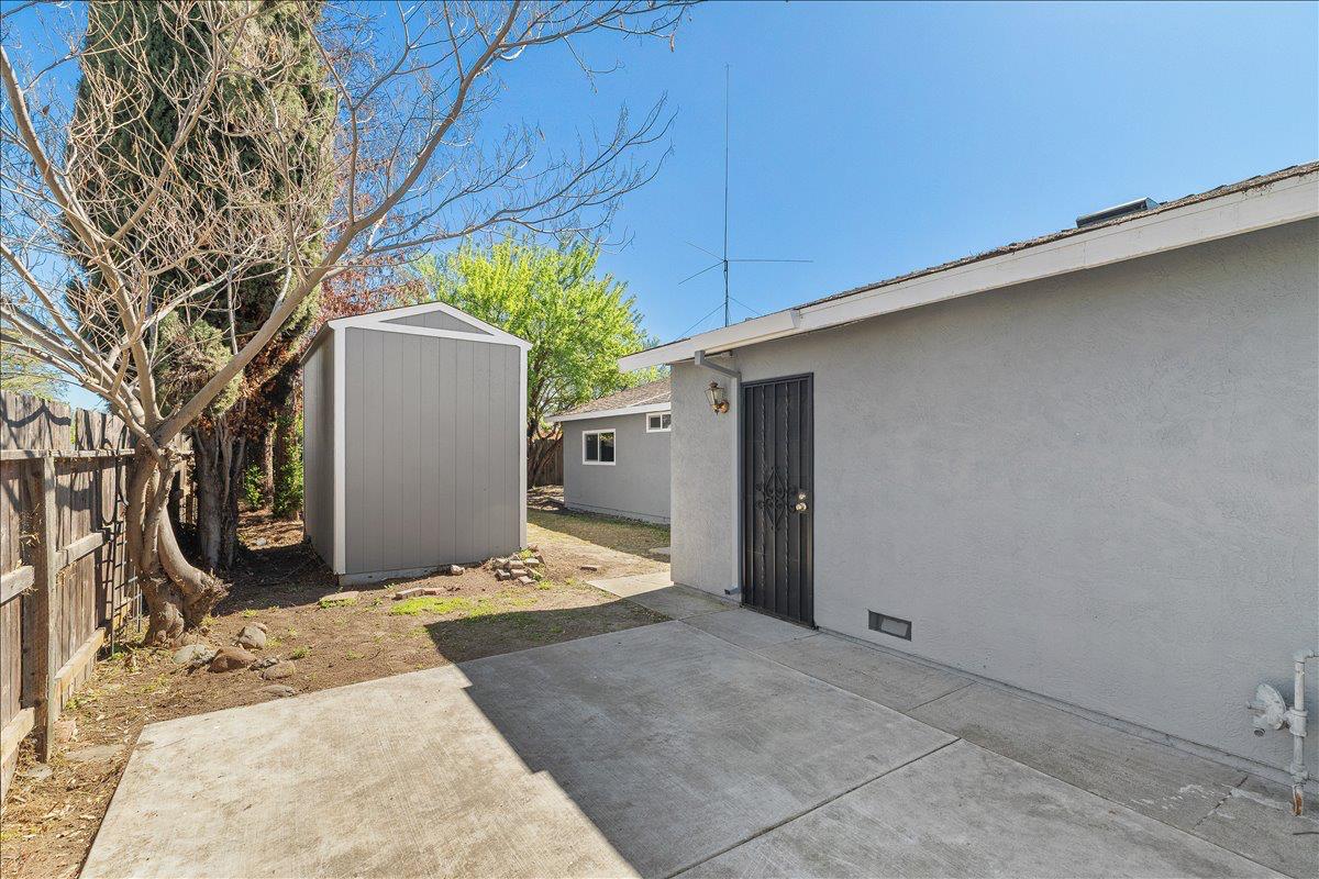 360 Park Ave, Manteca, CA 95337