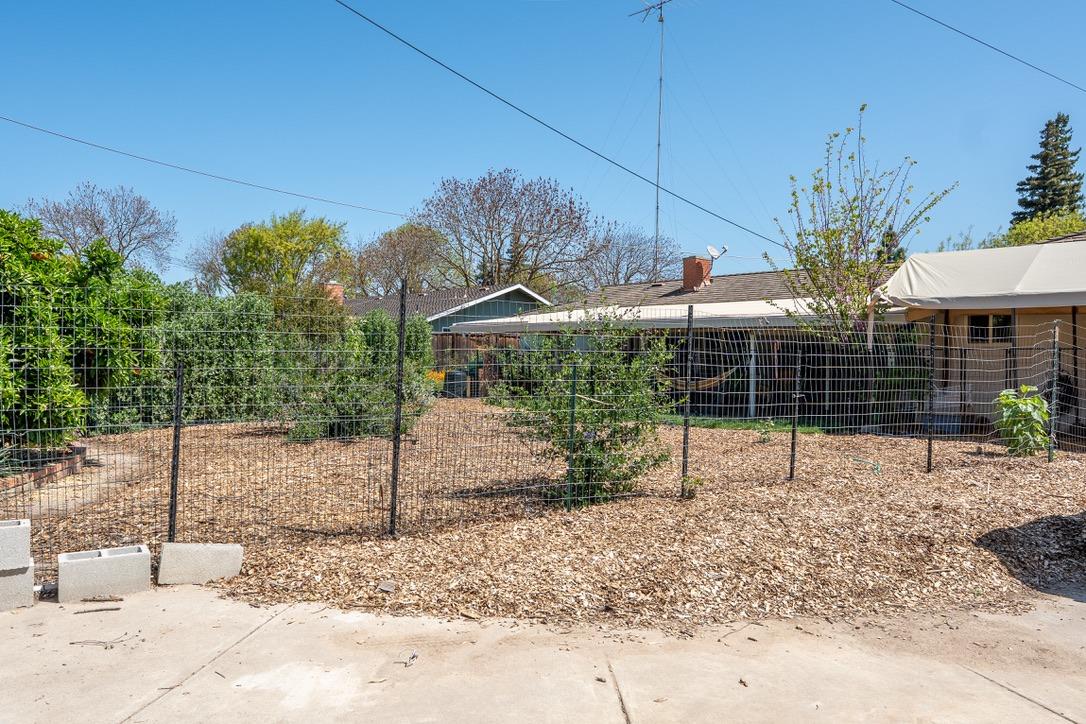 3409 Mansfield Ln, Modesto, CA 95350