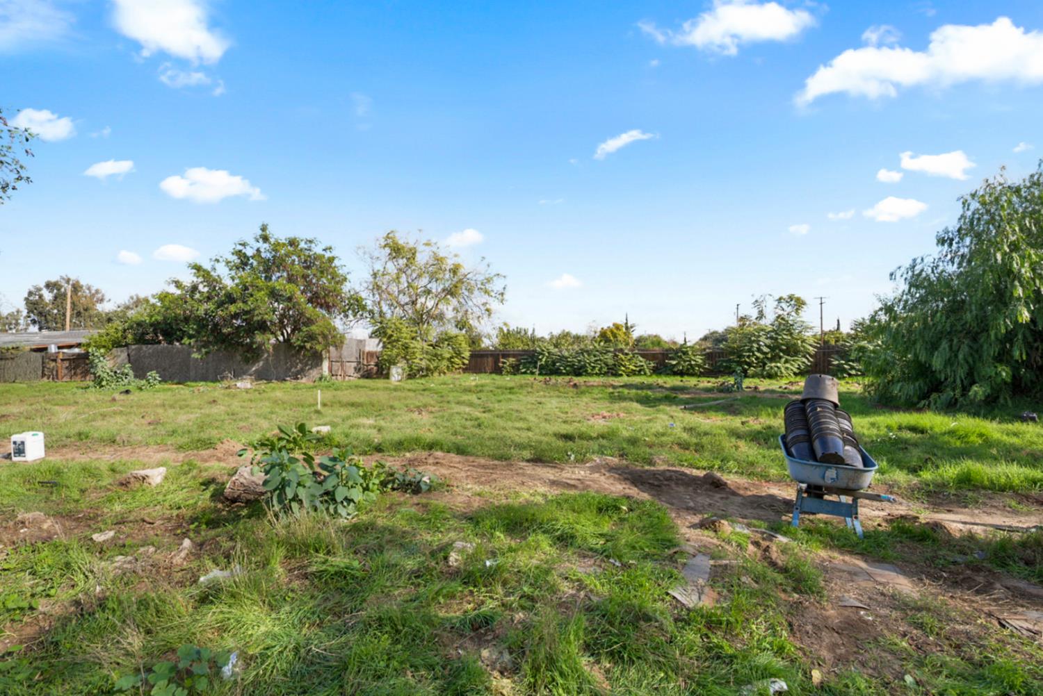 132 Pecos Ave, Modesto, CA 95351