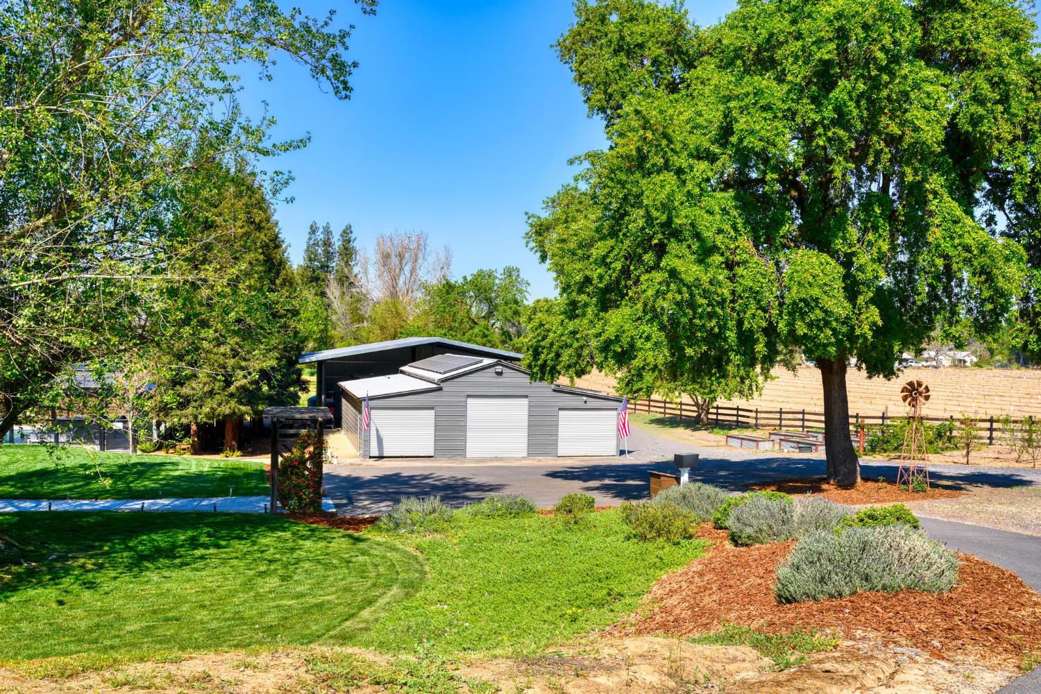 9576 Meadow Dr, Winton, CA 95388