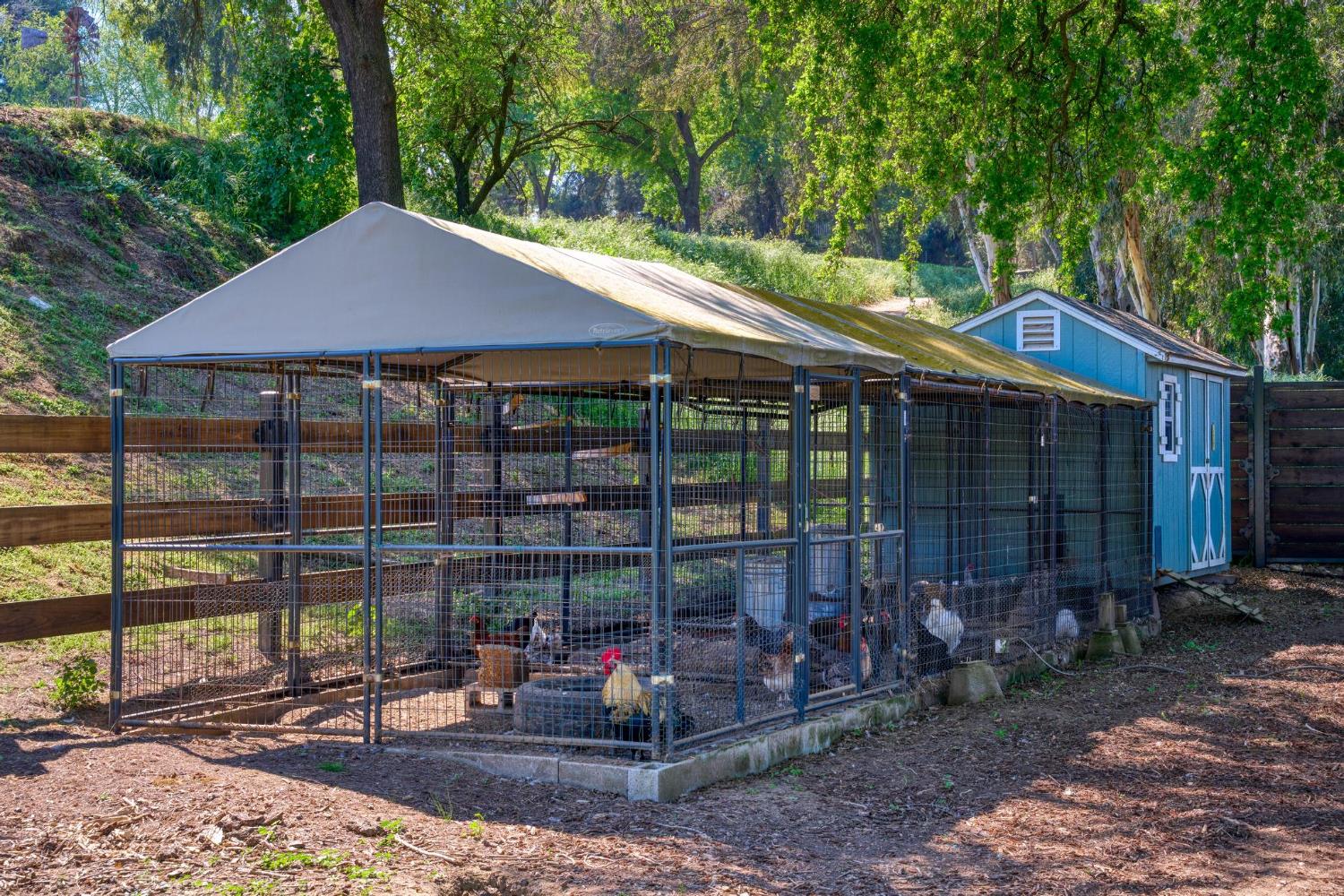 9576 Meadow Dr, Winton, CA 95388