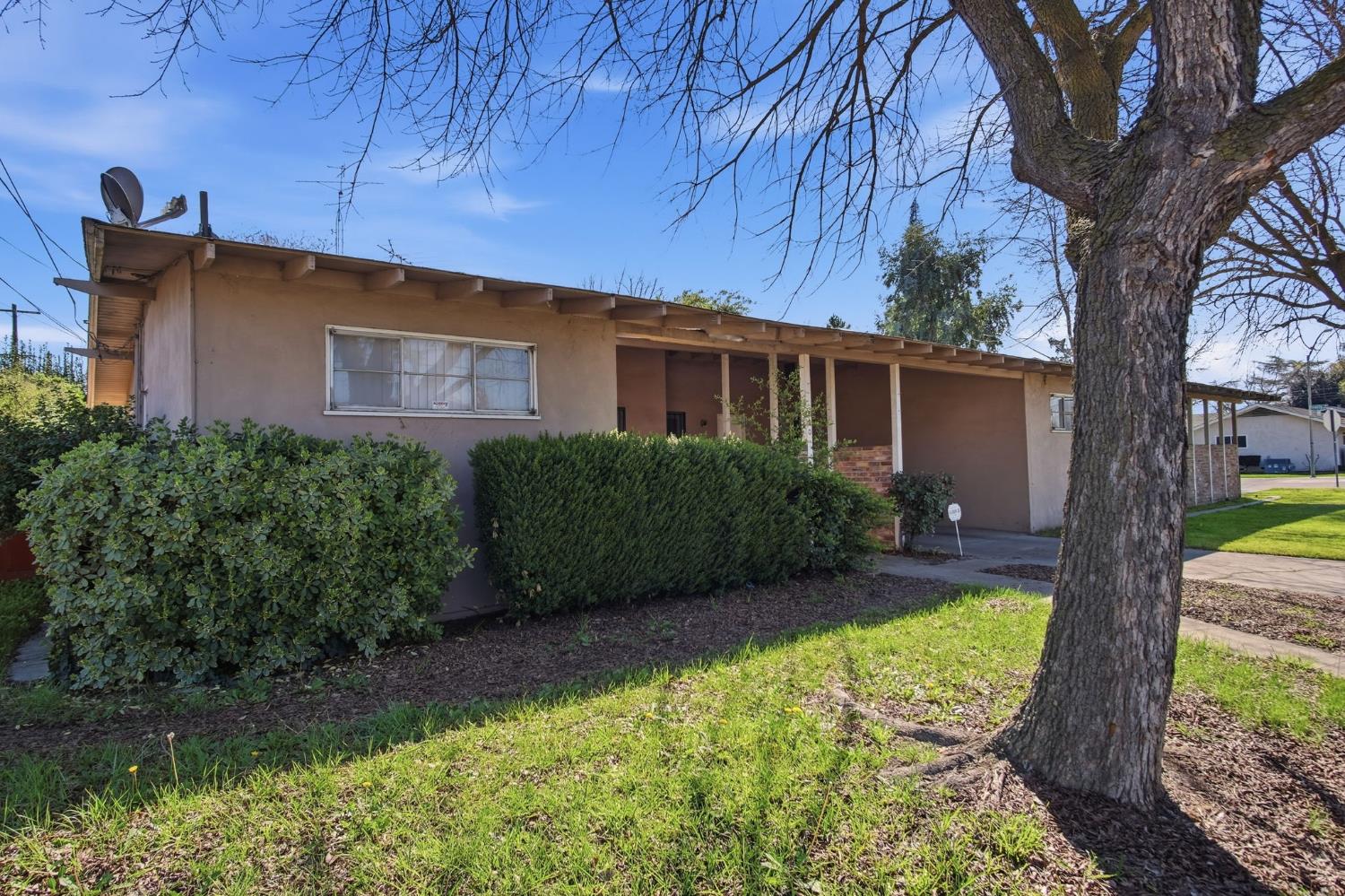 820 Tully Rd, Modesto, CA 95350