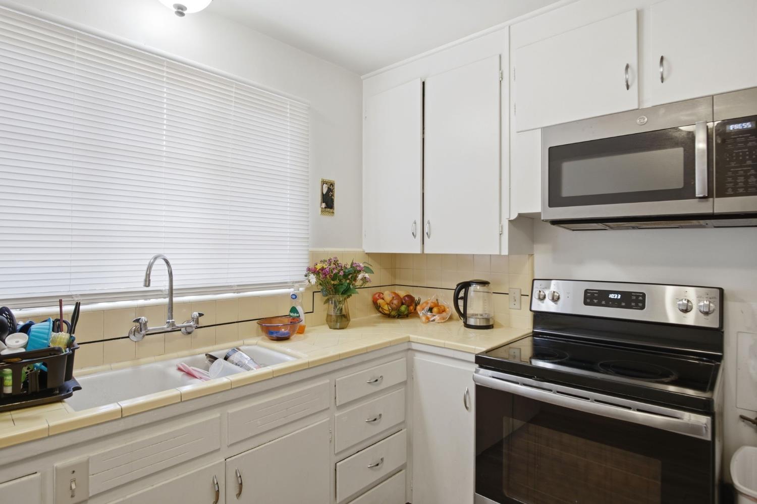 820 Tully Rd, Modesto, CA 95350