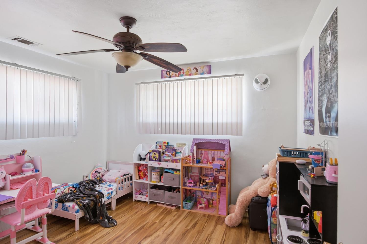 820 Tully Rd, Modesto, CA 95350