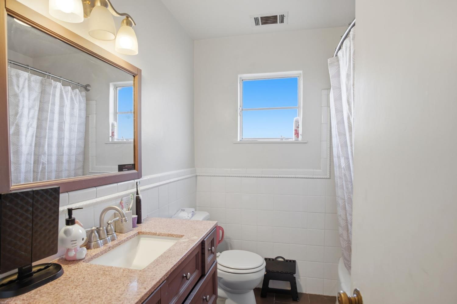 820 Tully Rd, Modesto, CA 95350