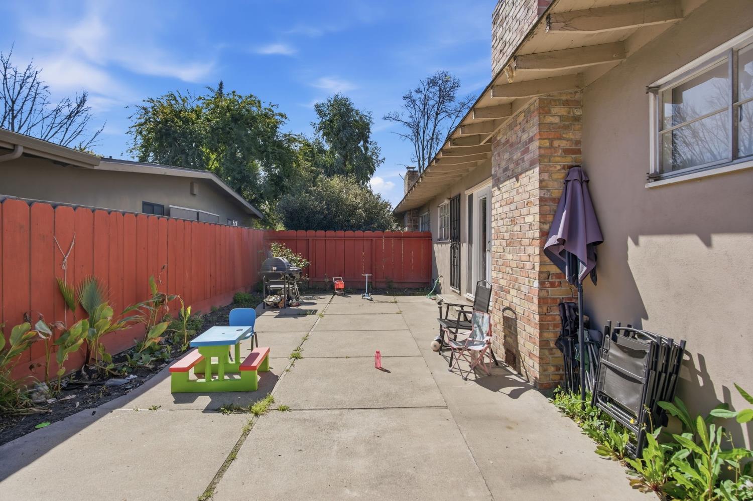 820 Tully Rd, Modesto, CA 95350