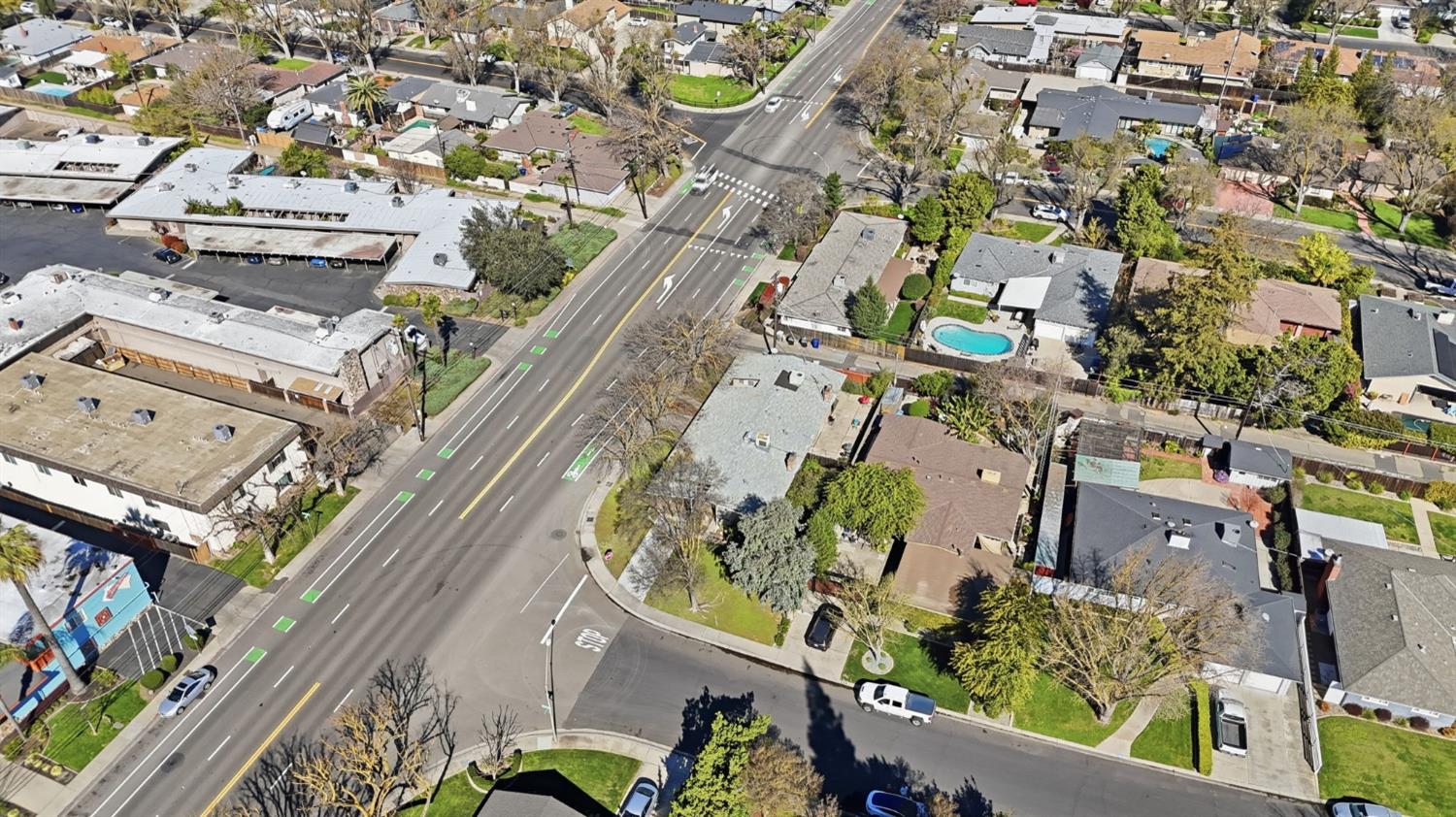 820 Tully Rd, Modesto, CA 95350