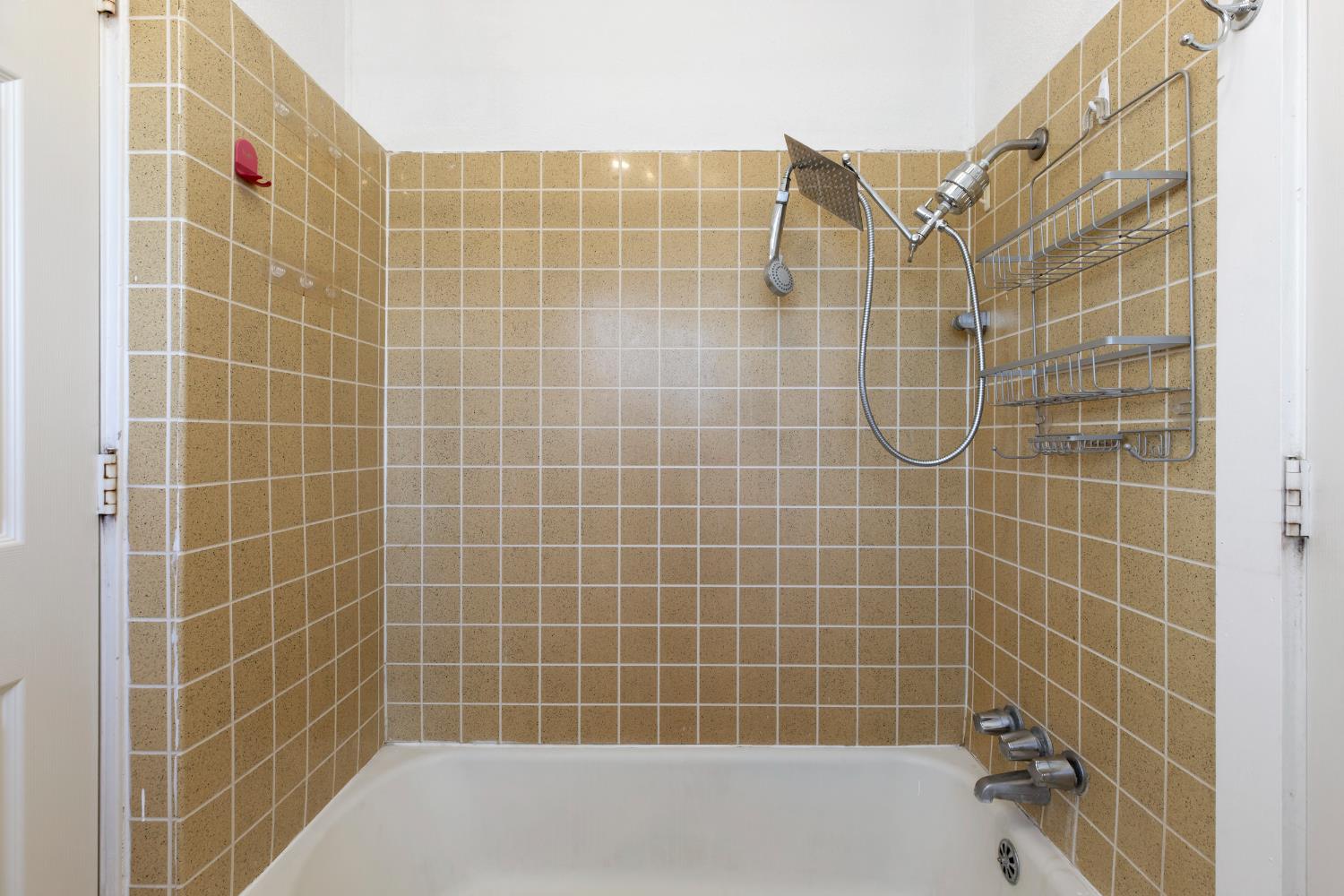 621 Poplar St, Oakdale, CA 95361