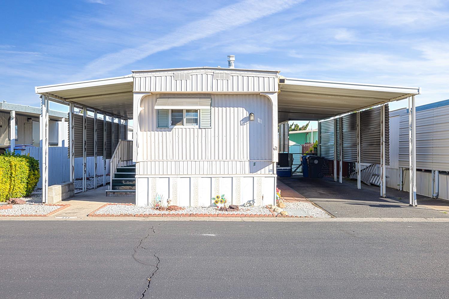 150 Pestana Ave #111, Manteca, CA 95336