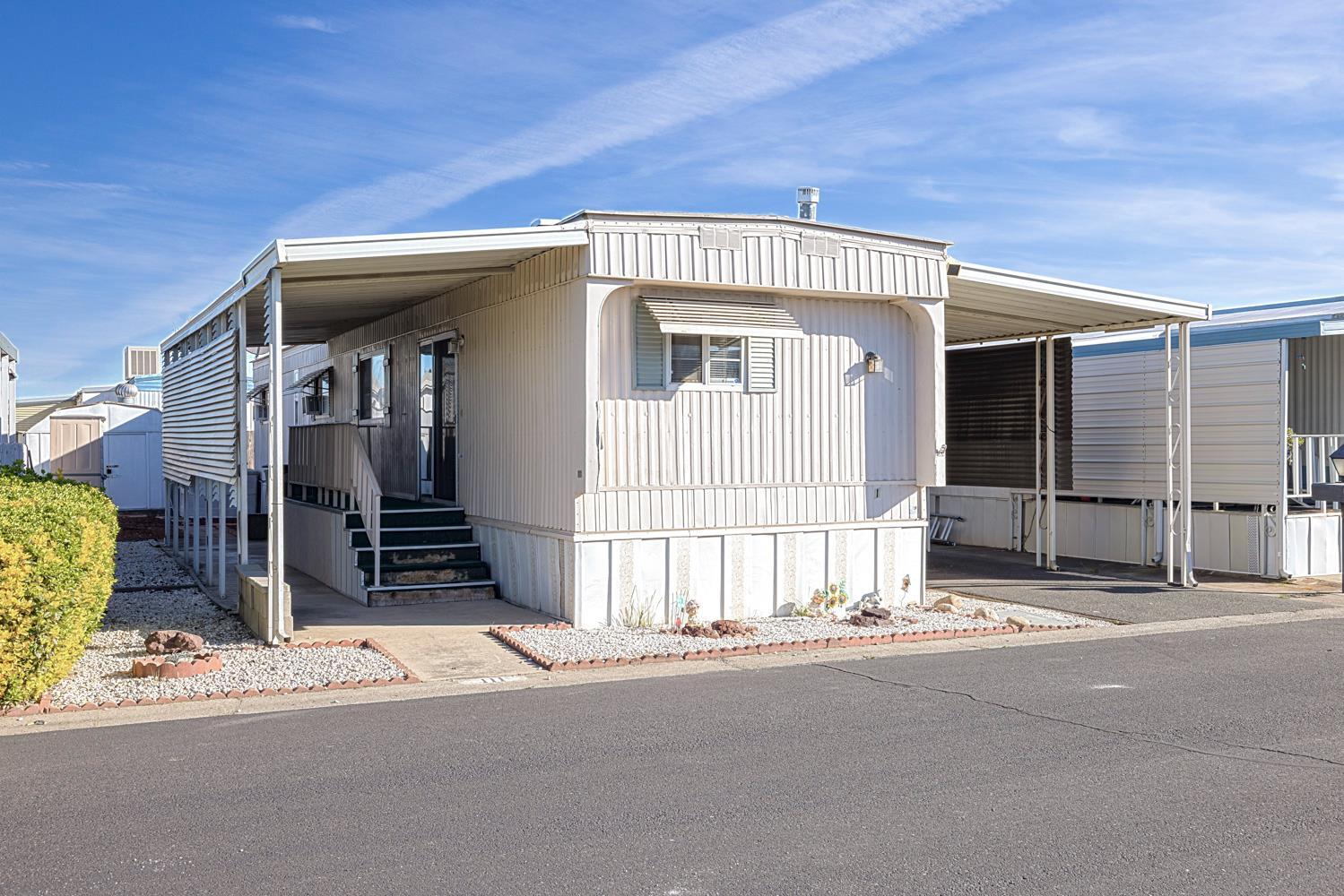 150 Pestana Ave #111, Manteca, CA 95336