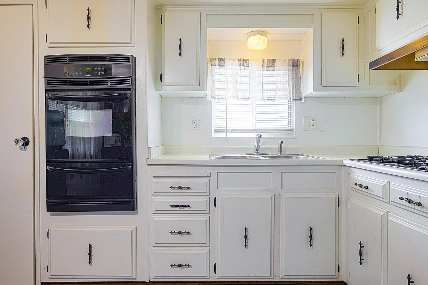 150 Pestana Ave #111, Manteca, CA 95336