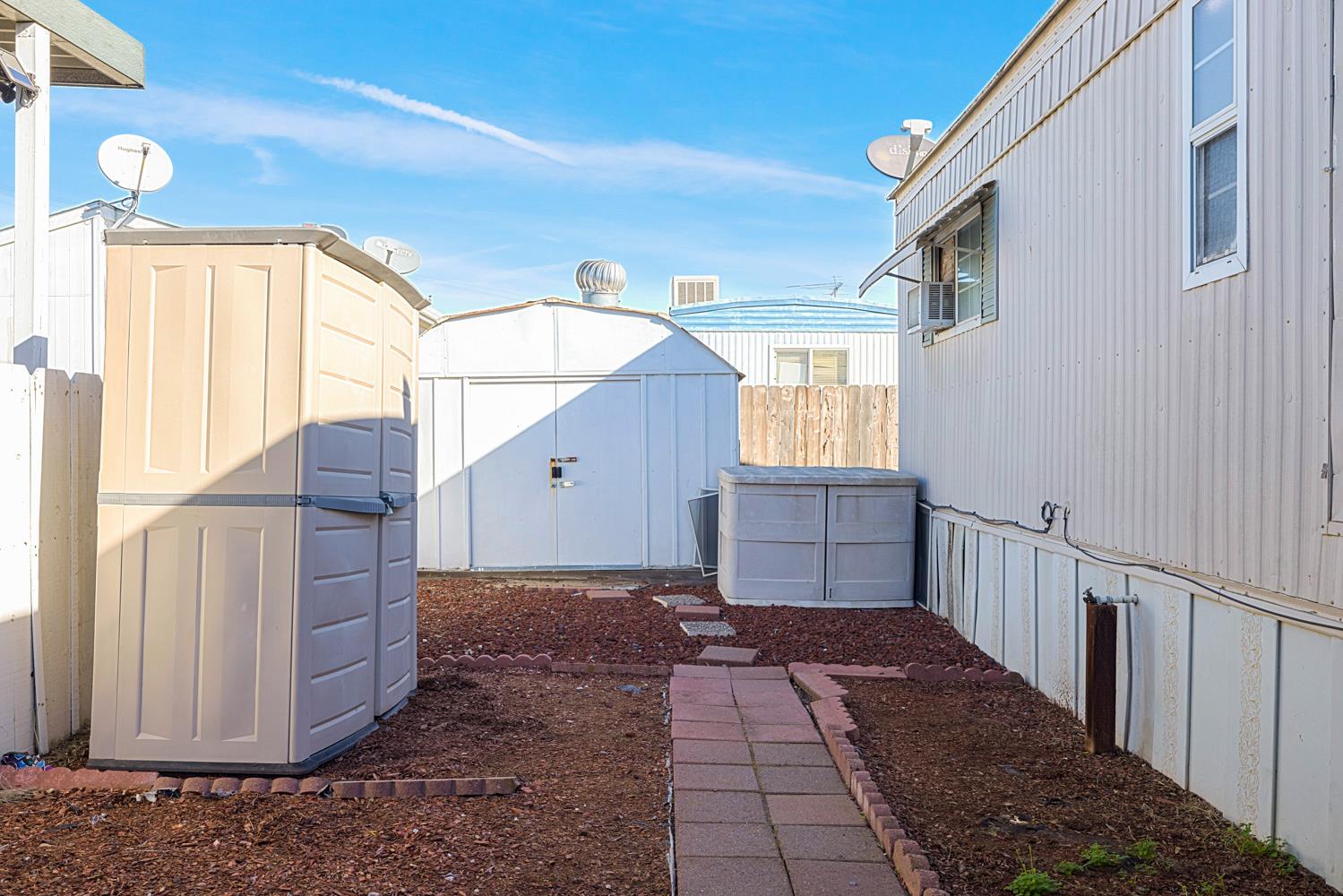 150 Pestana Ave #111, Manteca, CA 95336