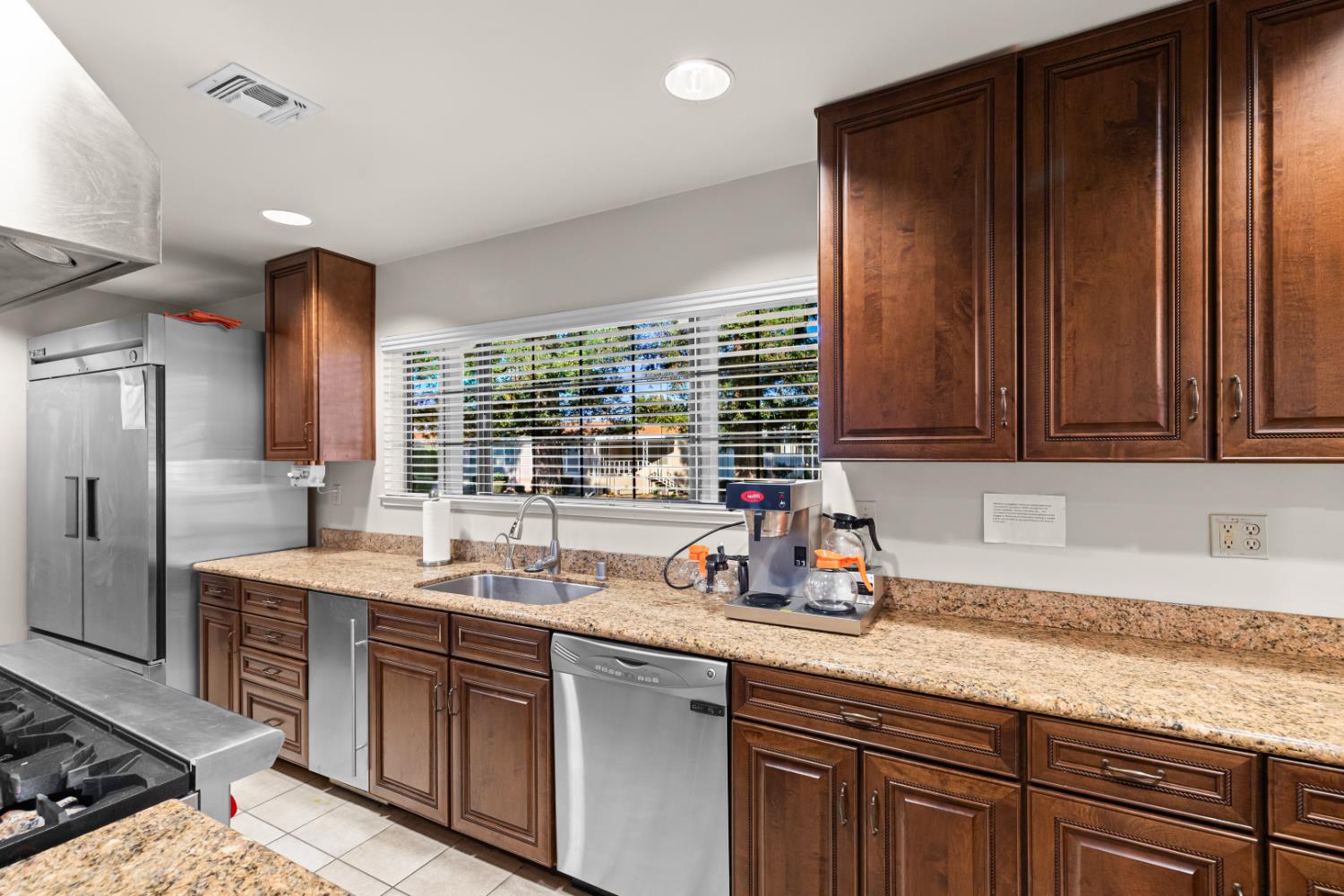 1500 Held Ave #79, Modesto, CA 95355