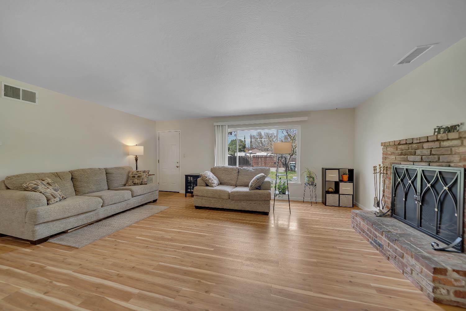 401 Bruce Ave, Modesto, CA 95350