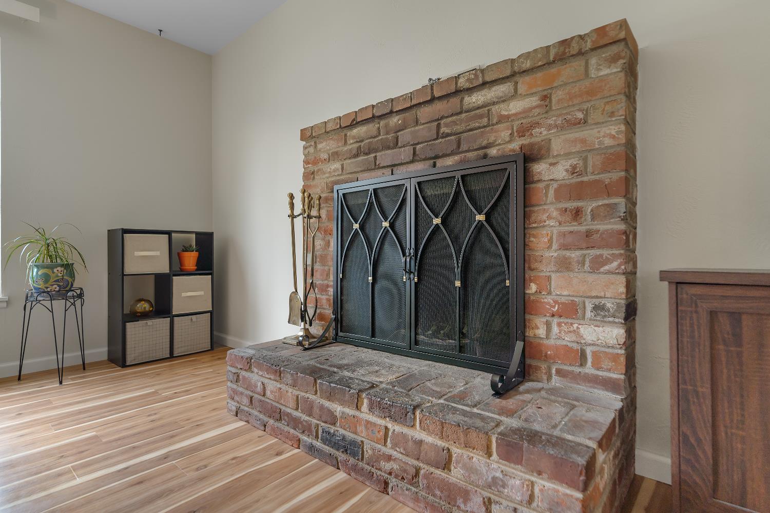 401 Bruce Ave, Modesto, CA 95350