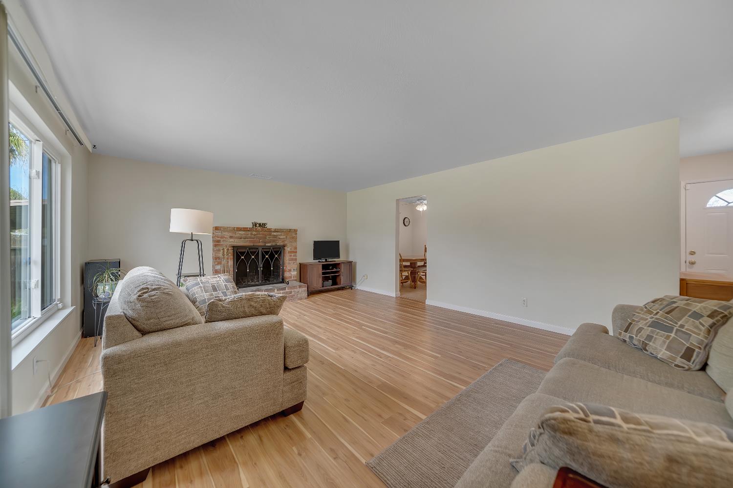 401 Bruce Ave, Modesto, CA 95350