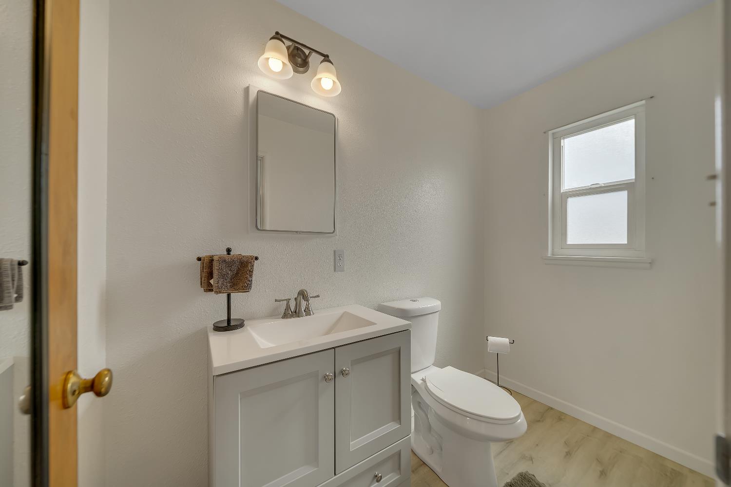 401 Bruce Ave, Modesto, CA 95350