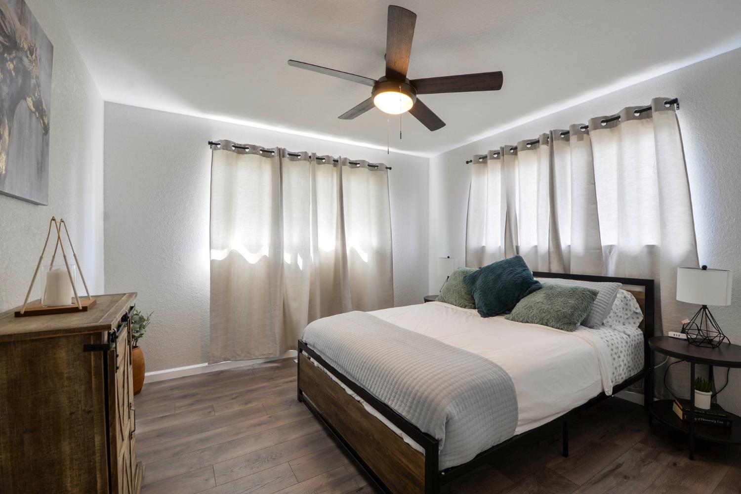 1257 Arizona Ave, Los Banos, CA 93635