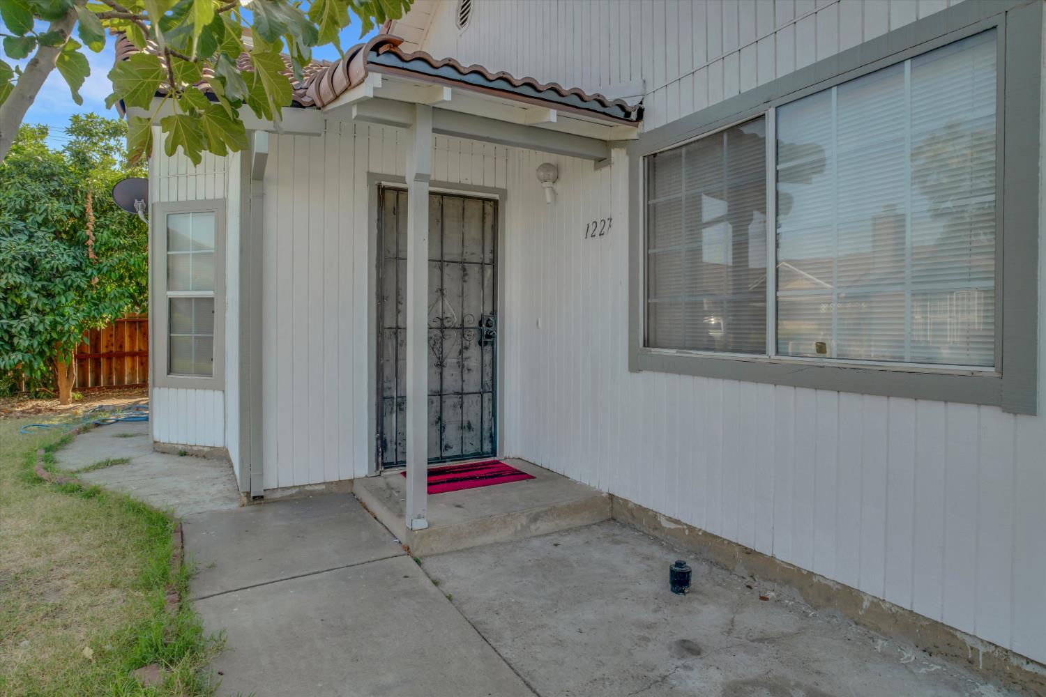 1227 Windsor Ct, Turlock, CA 95380