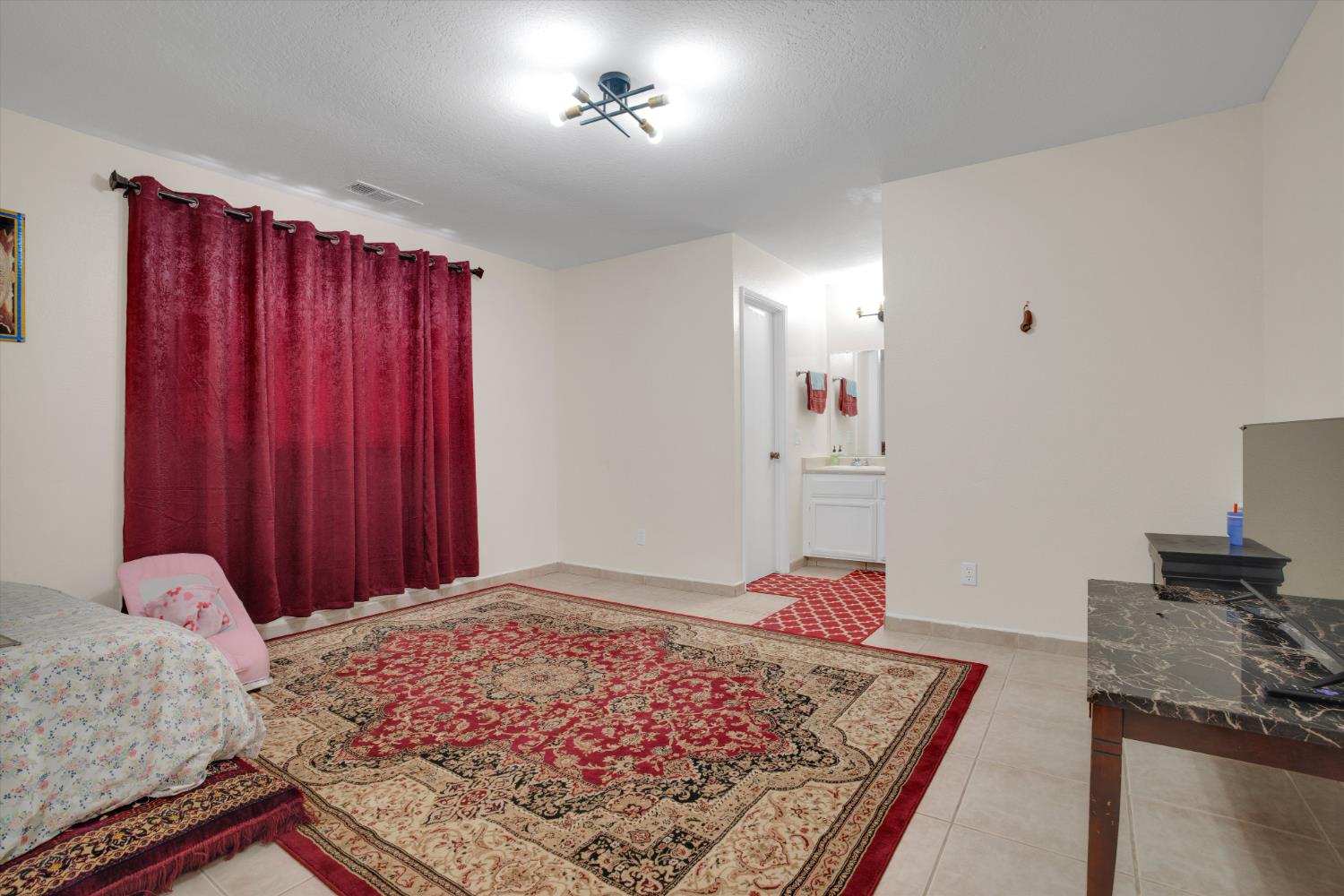 1227 Windsor Ct, Turlock, CA 95380