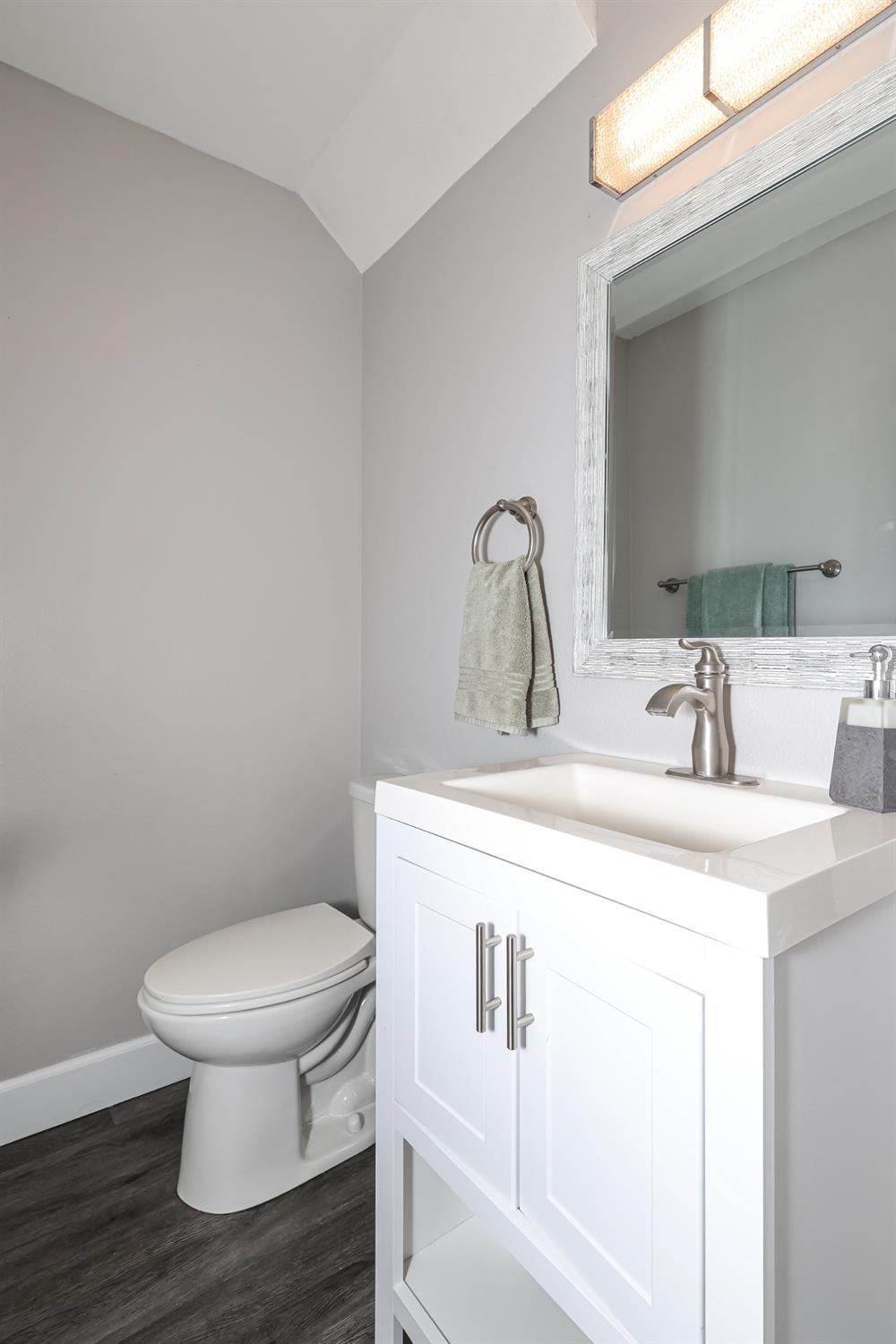 3036 Andre Ln, Turlock, CA 95382