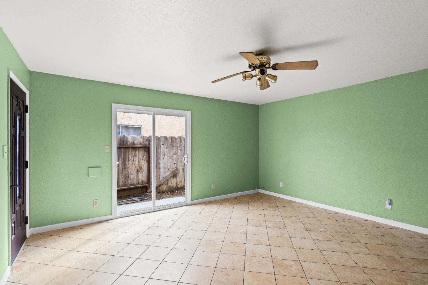 1416 Pecos Ave, Modesto, CA 95351