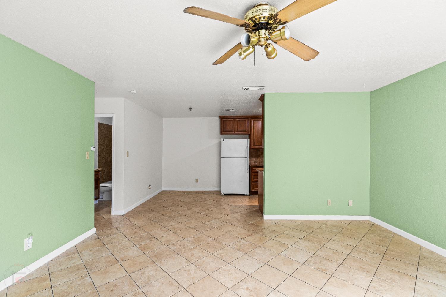 1416 Pecos Ave, Modesto, CA 95351