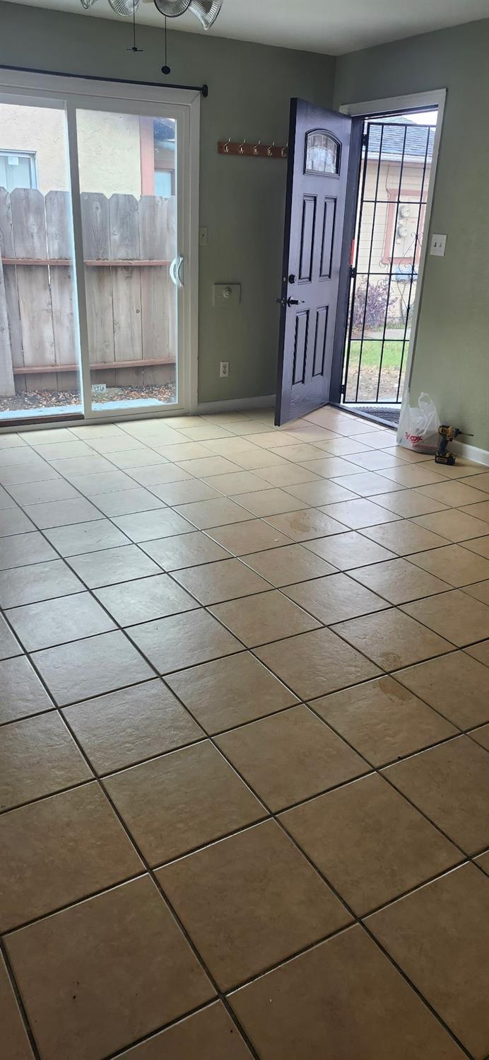 1416 Pecos Ave, Modesto, CA 95351