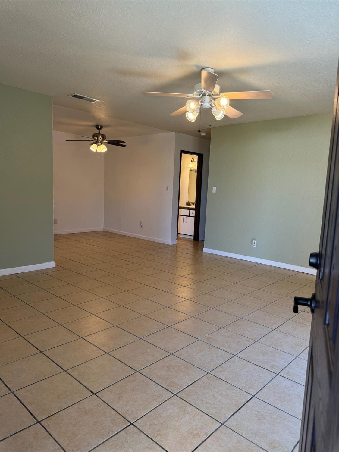 1416 Pecos Ave, Modesto, CA 95351