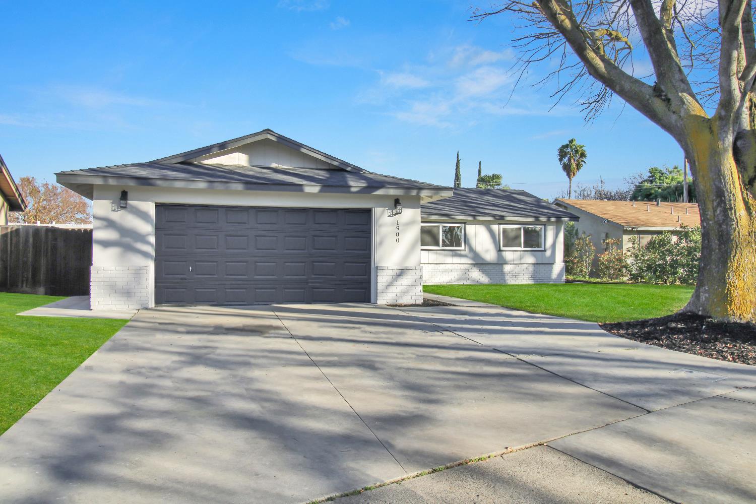 1900 Ellison Dr, Modesto, CA 95355