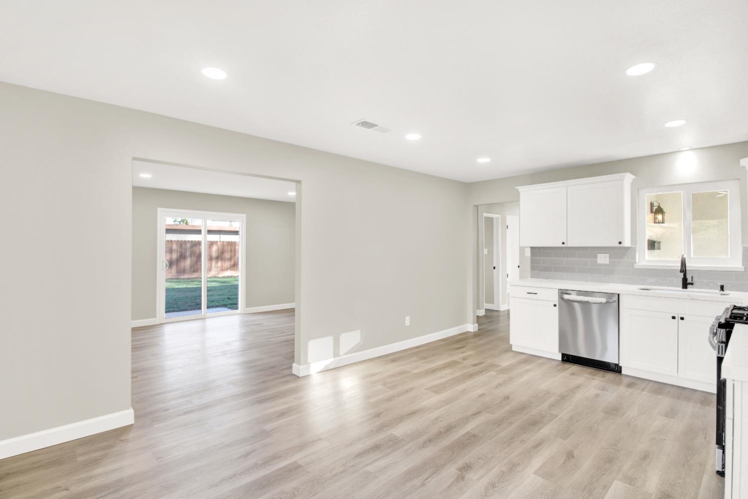 1900 Ellison Dr, Modesto, CA 95355