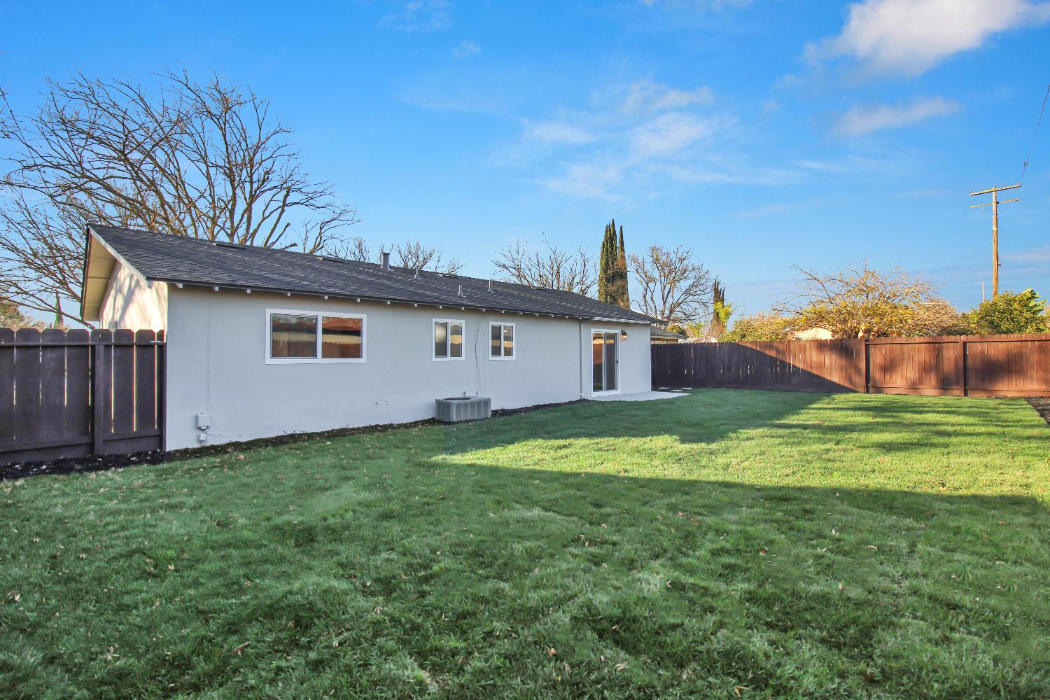 1900 Ellison Dr, Modesto, CA 95355