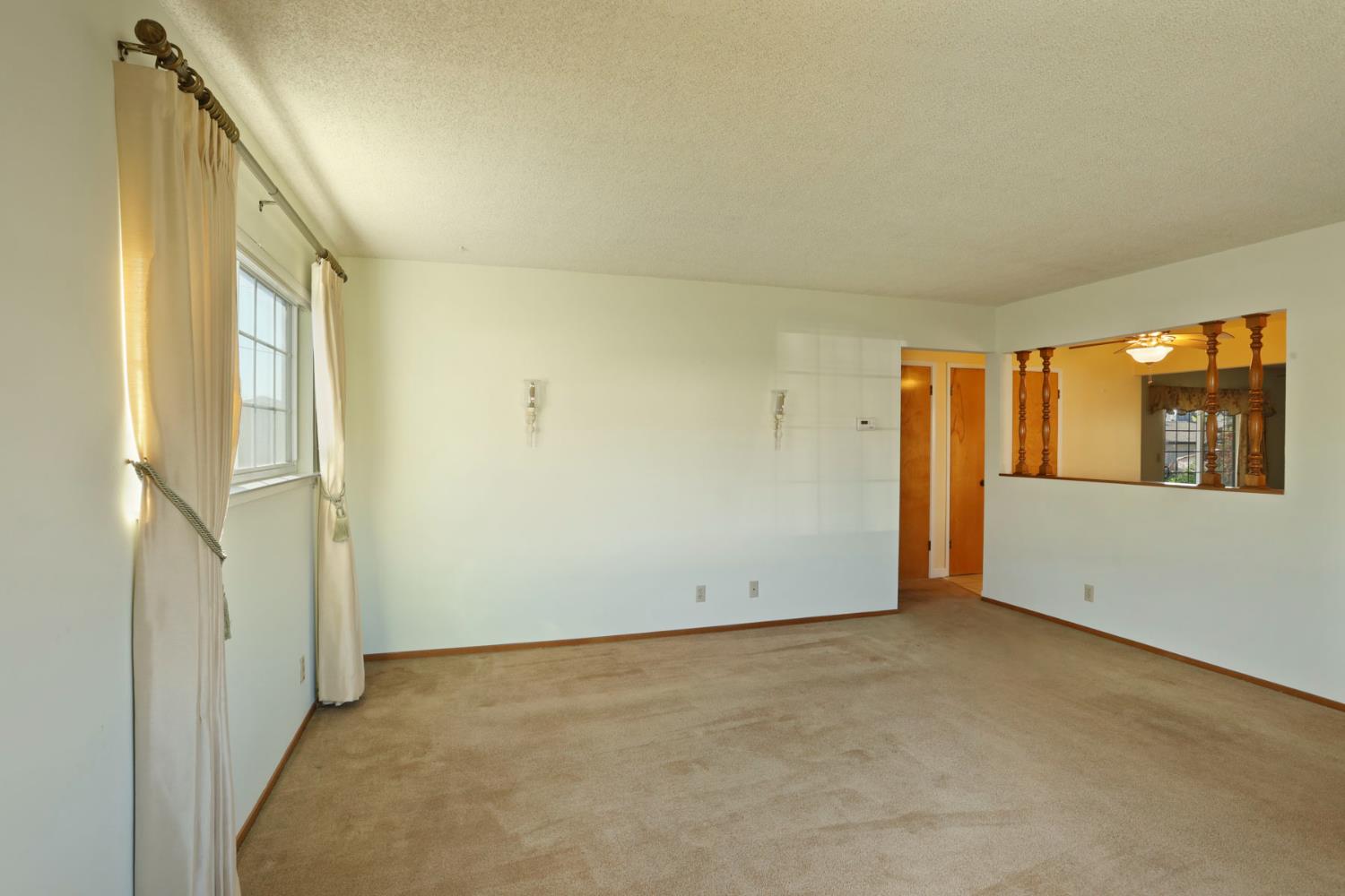 811 E C St, Oakdale, CA 95361