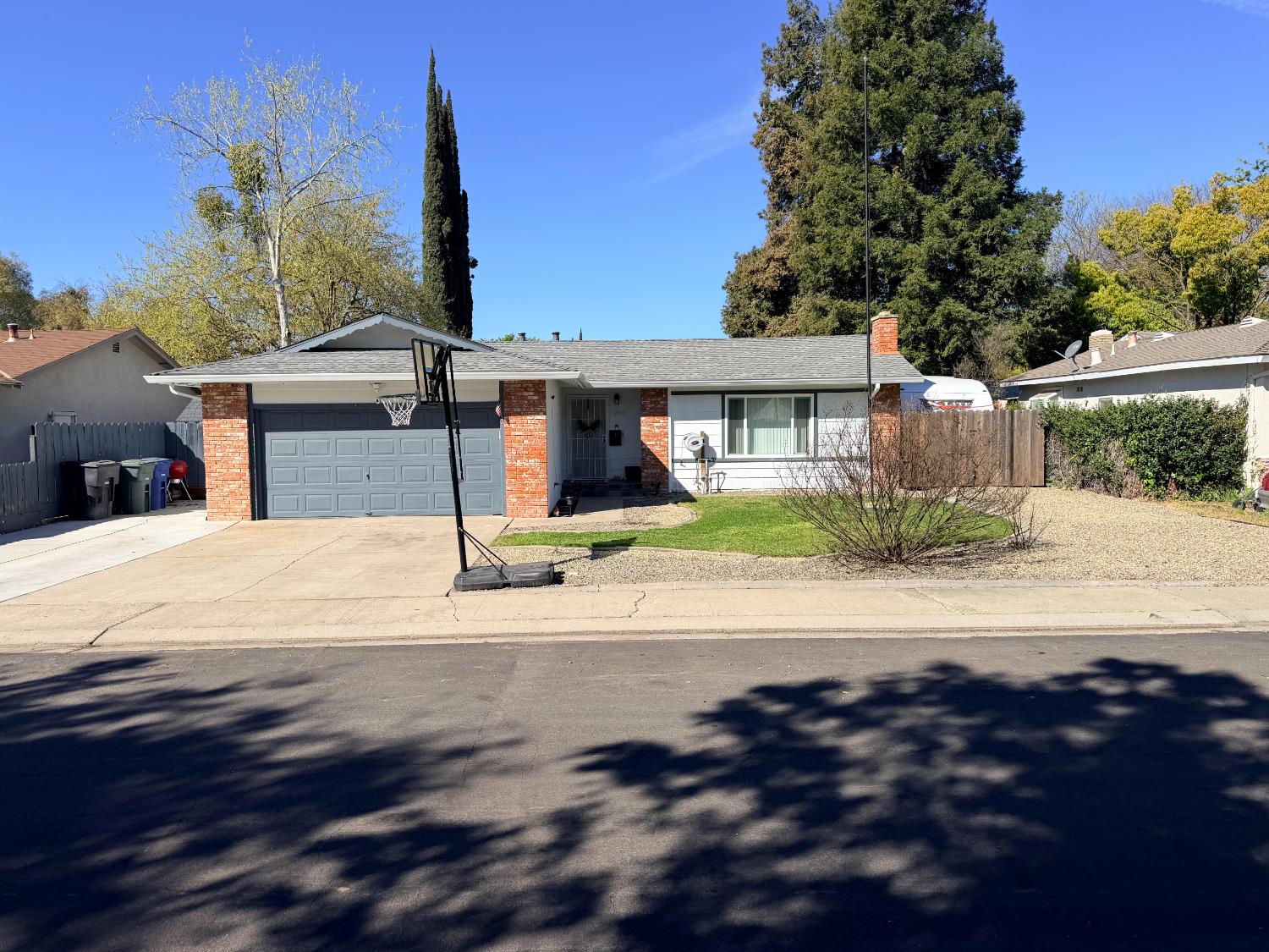 1909 Devin Dr, Modesto, CA 95355