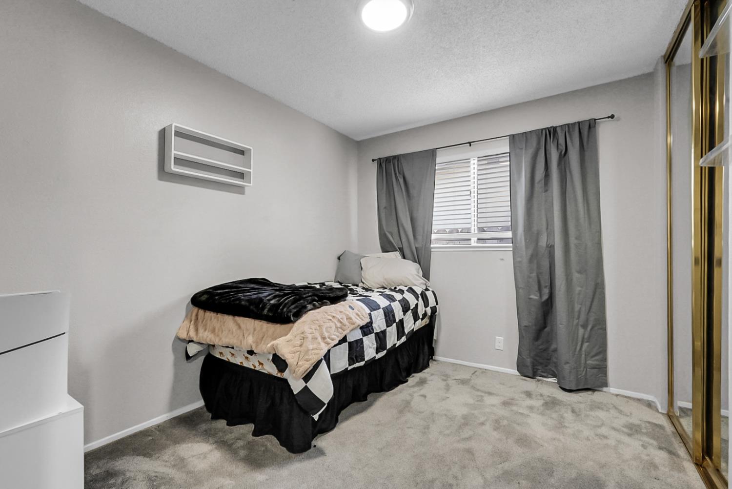 1909 Devin Dr, Modesto, CA 95355