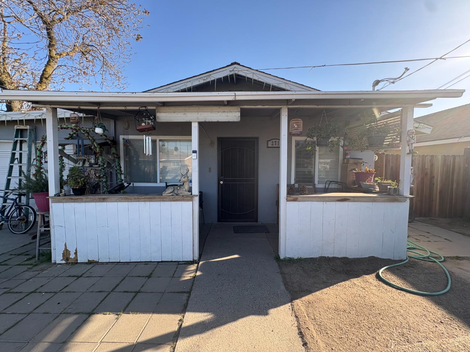 271 W Almy Ave, Fresno, CA 93706