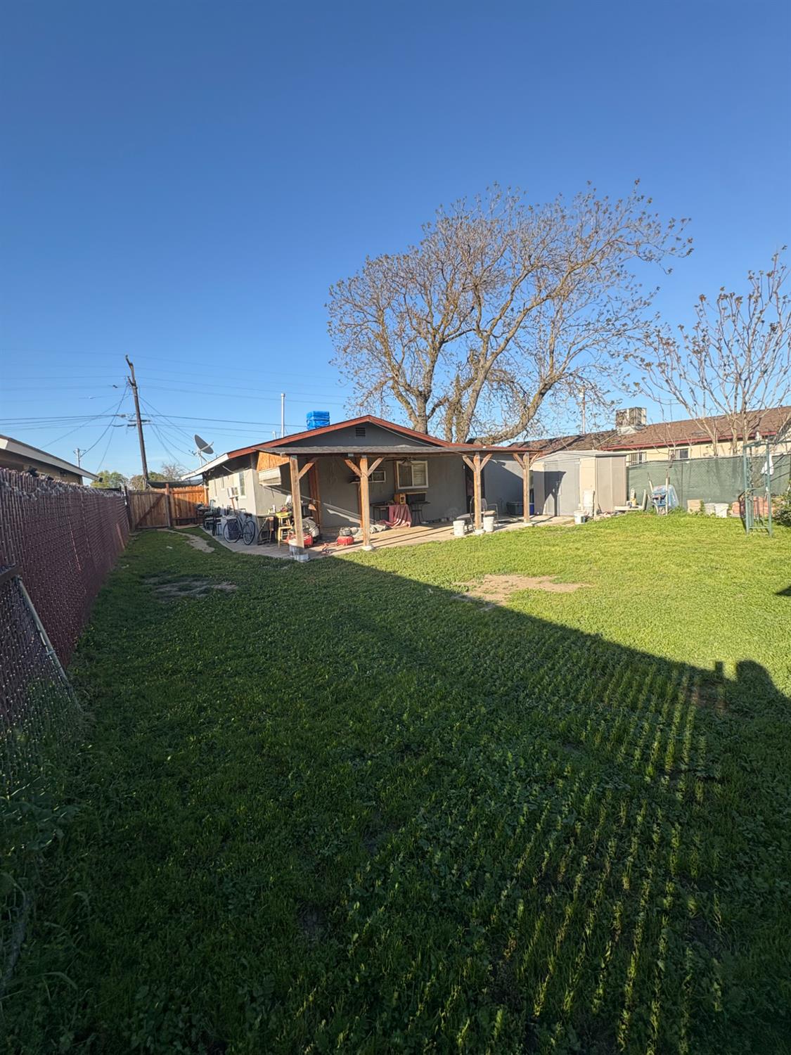 271 W Almy Ave, Fresno, CA 93706