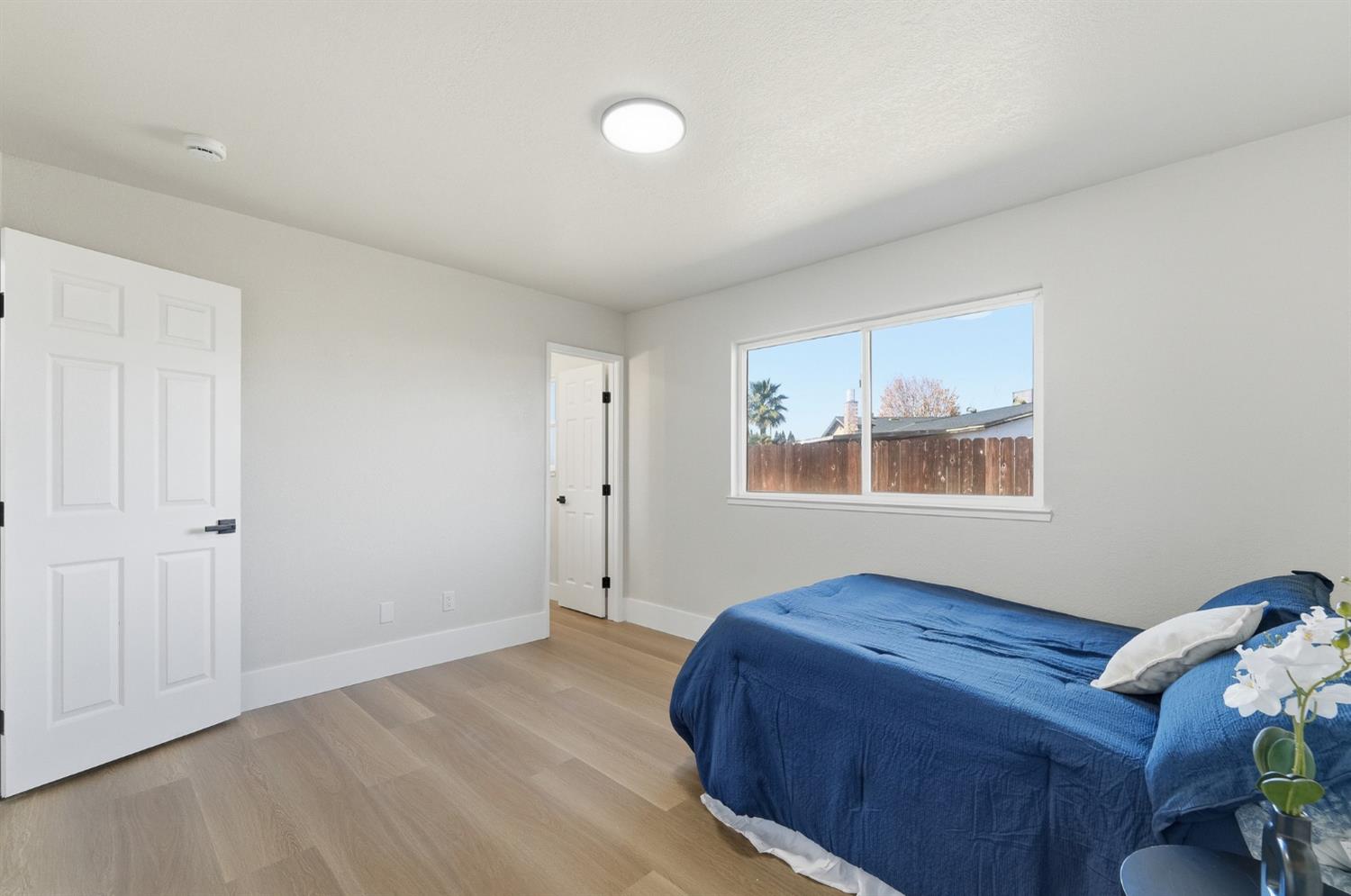 1376 Speer St, Oakdale, CA 95361