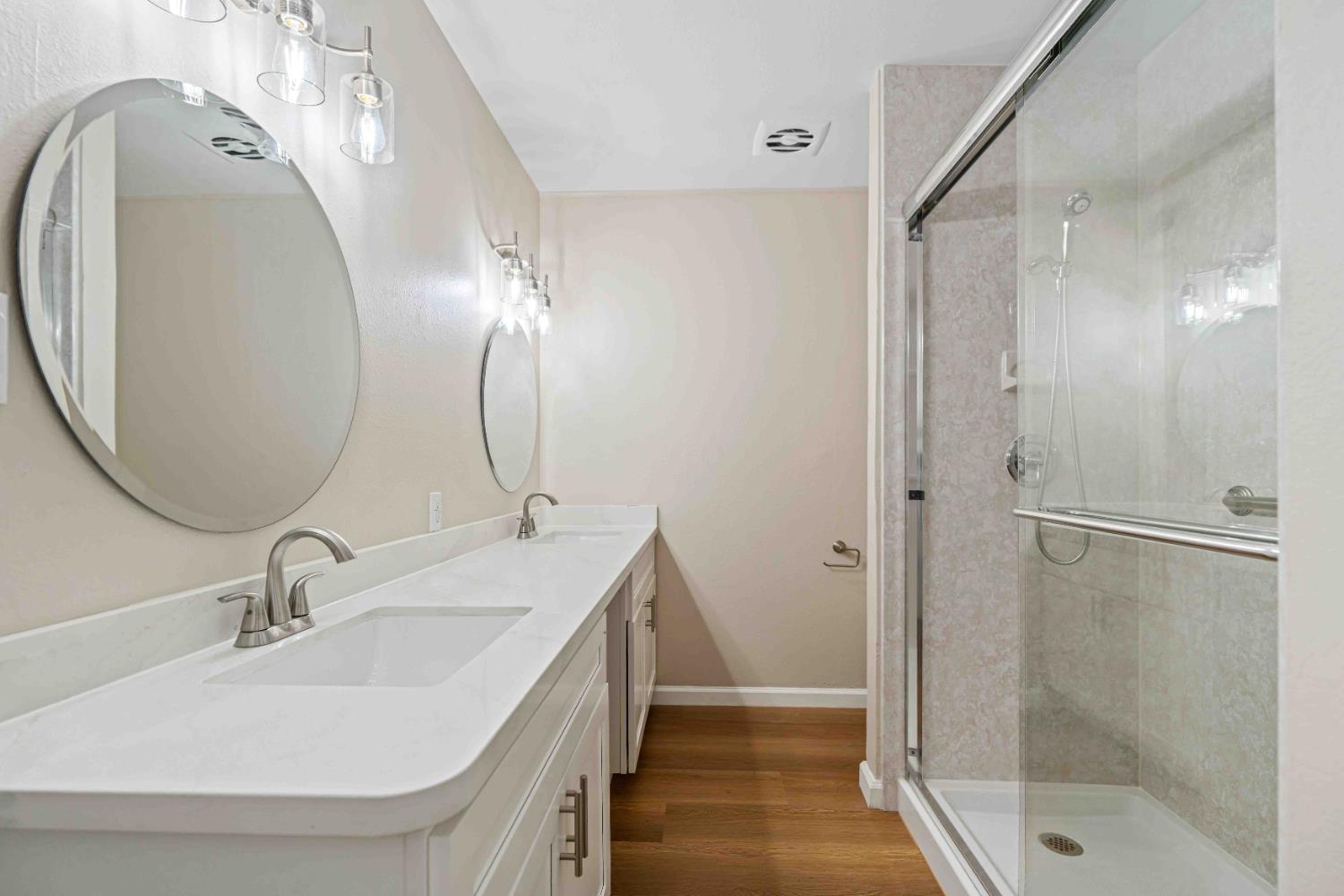 805 Tully Rd #5, Modesto, CA 95350