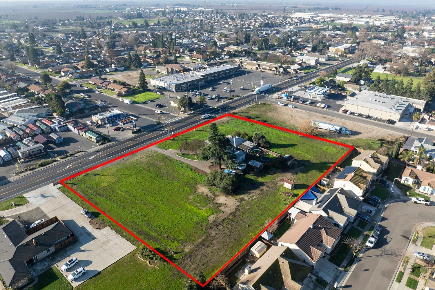 2350 Jackson Ave, Escalon, CA 95320