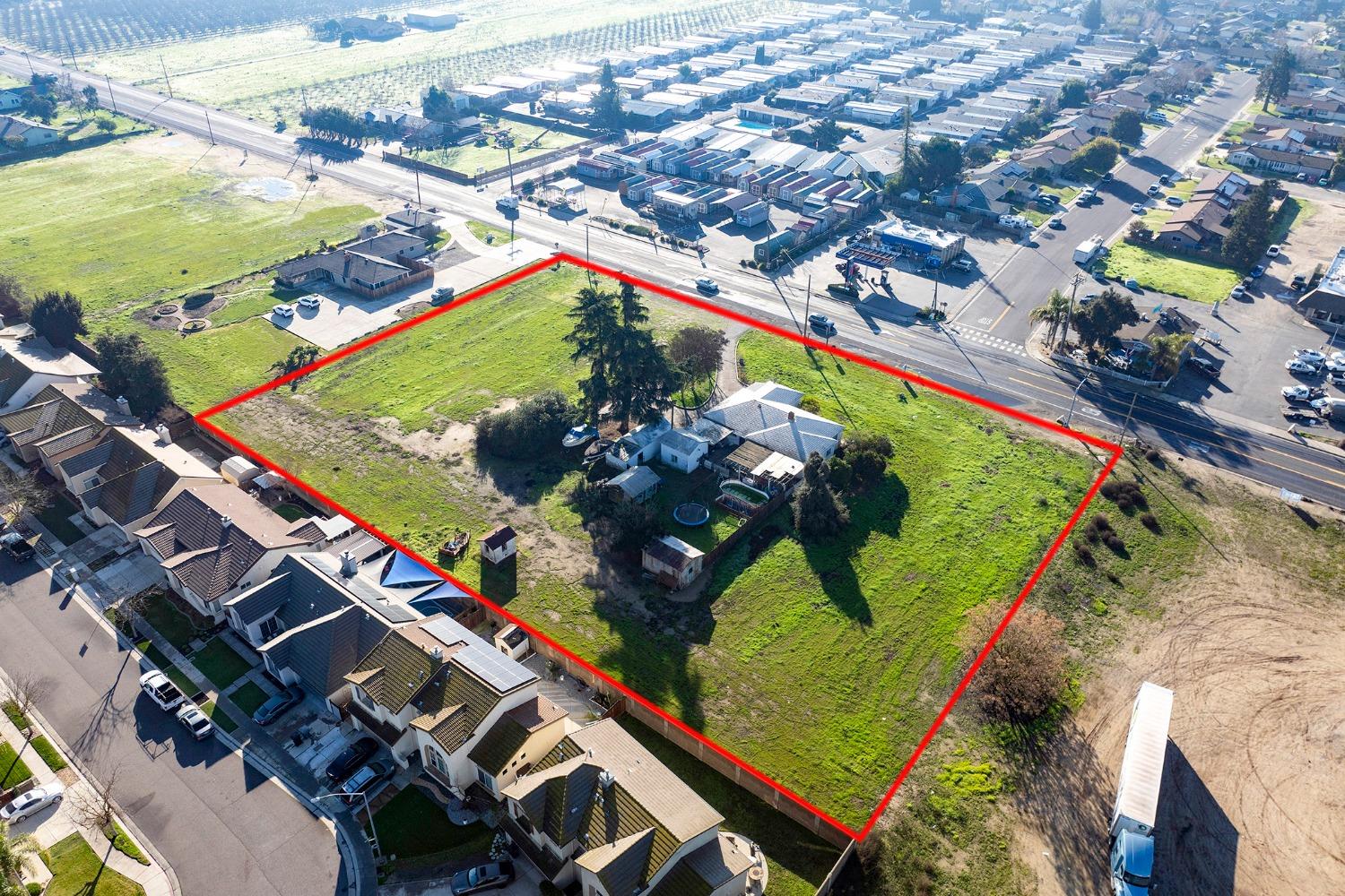 2350 Jackson Ave, Escalon, CA 95320