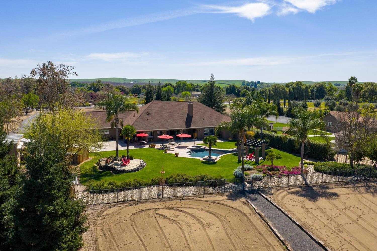 15303 Orange Blossom Rd, Oakdale, CA 95361