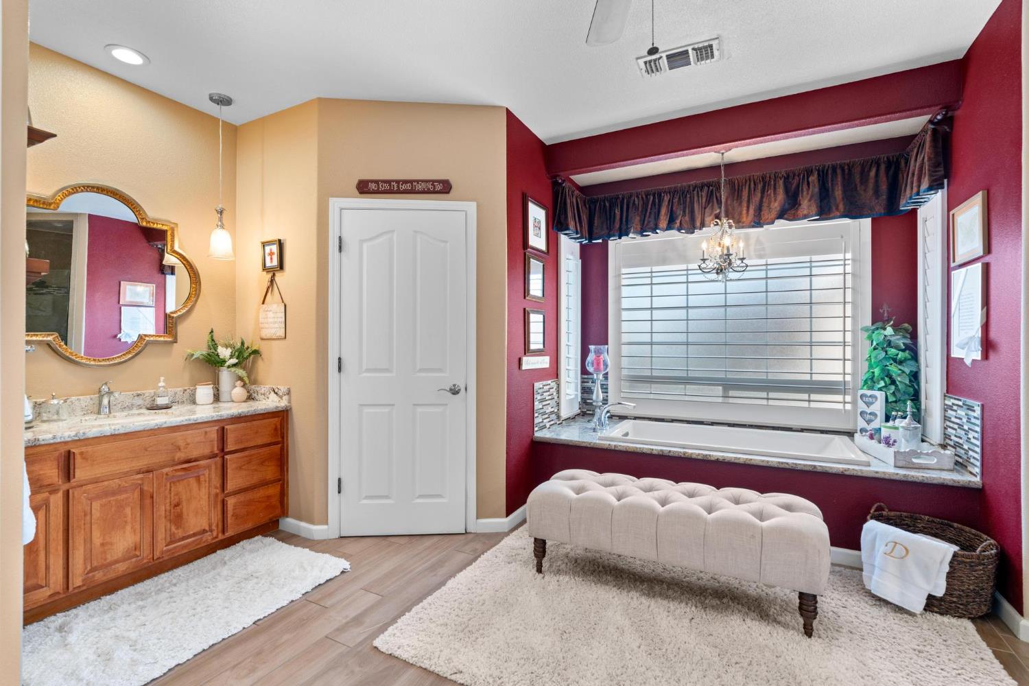 15303 Orange Blossom Rd, Oakdale, CA 95361