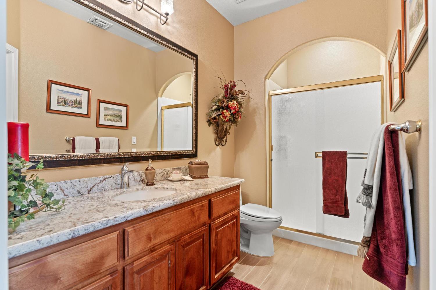 15303 Orange Blossom Rd, Oakdale, CA 95361