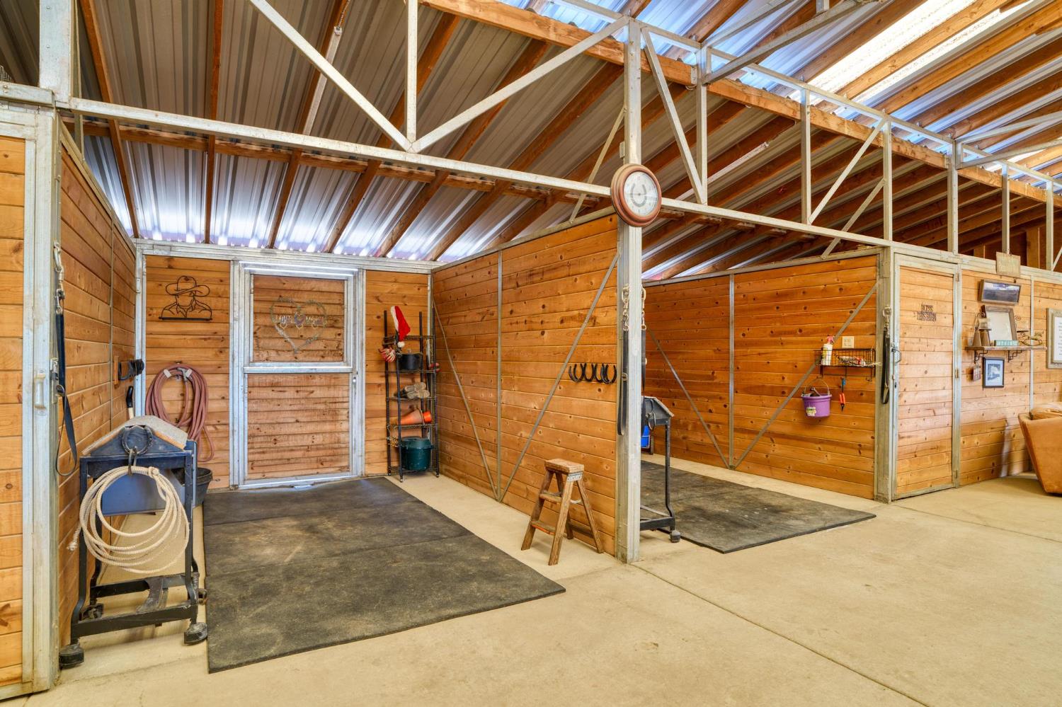 15303 Orange Blossom Rd, Oakdale, CA 95361