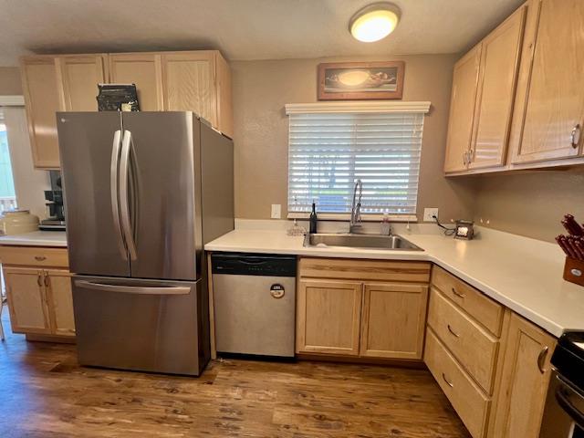 1541 Panthers Ln #13, Modesto, CA 95355