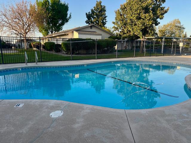 1541 Panthers Ln #13, Modesto, CA 95355
