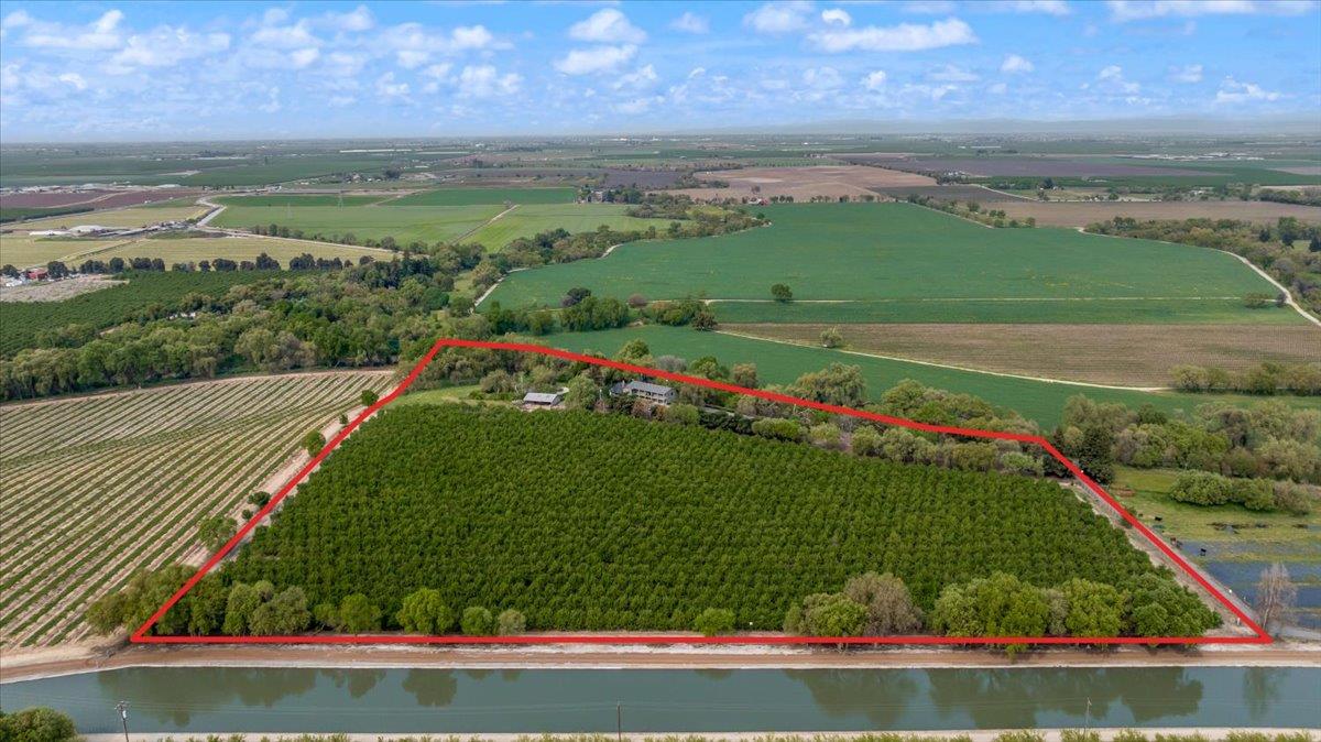 625 N Hopper Rd, Modesto, CA 95357