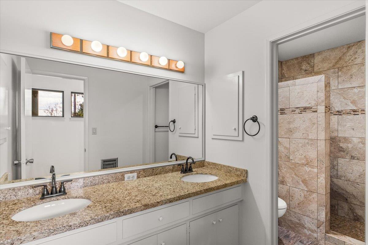 625 N Hopper Rd, Modesto, CA 95357